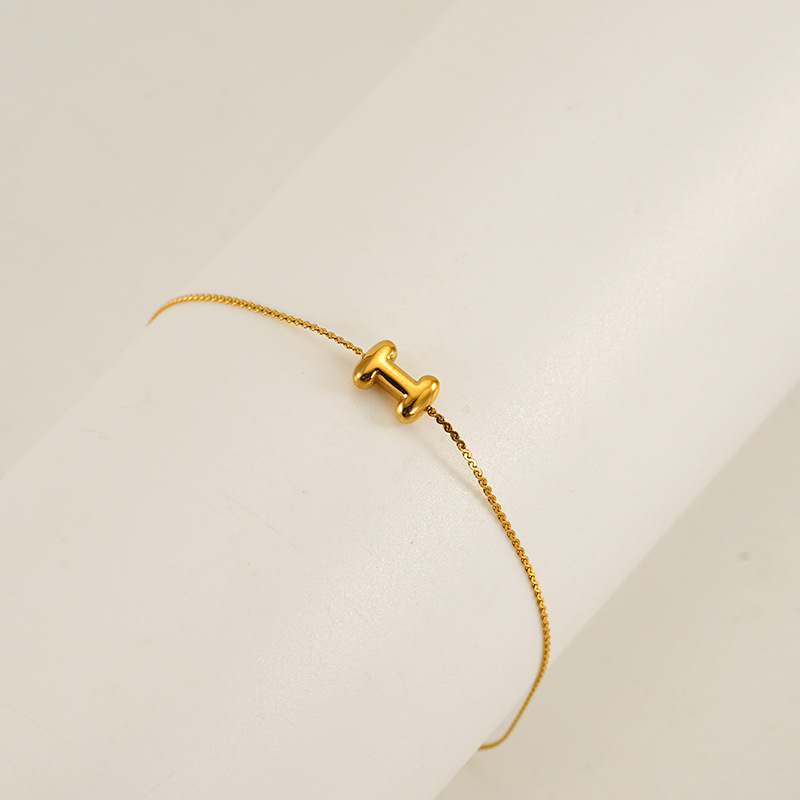 1 Stück Simple Series Daily Letter I Edelstahl 18 Karat vergoldete Unisex-Kettenarmbänder 